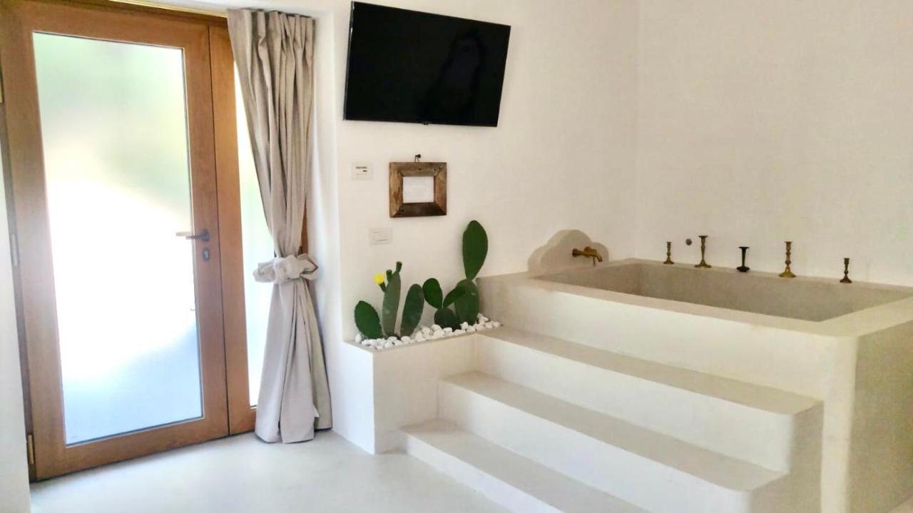 Mareulivi Bed & Breakfast ออสตูนี ภายนอก รูปภาพ